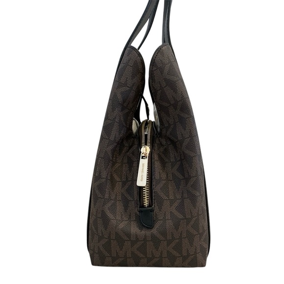 Michael Kors Large Leather Shoulder Tote Purse in Brown - Picture 3 of 6